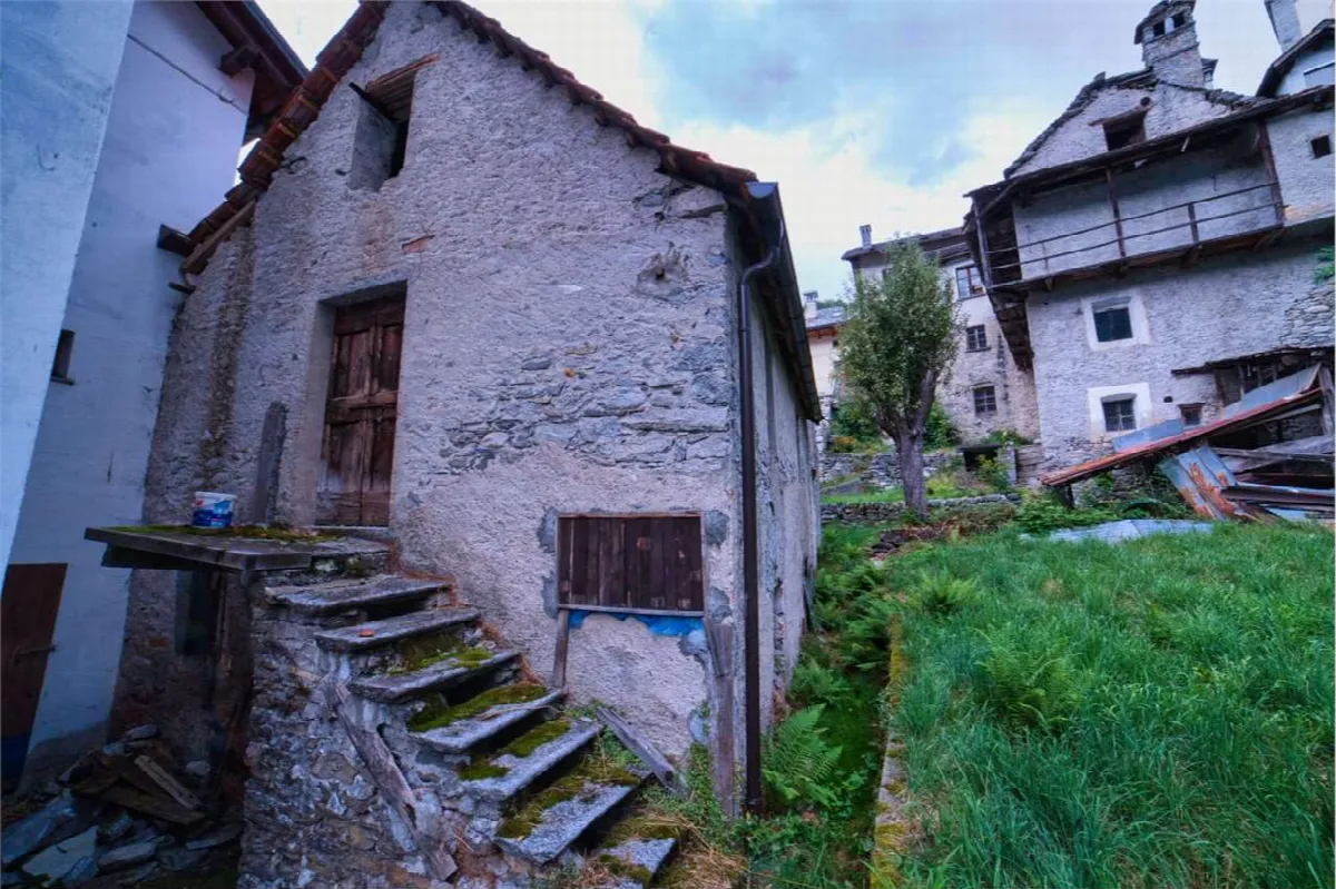 Rustico in vendita a Re - foto 2