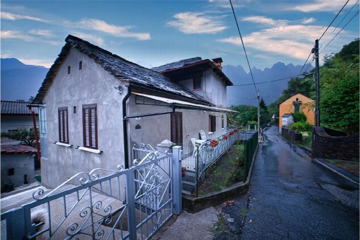 Casa indipendente in vendita a Ornavasso - foto 1