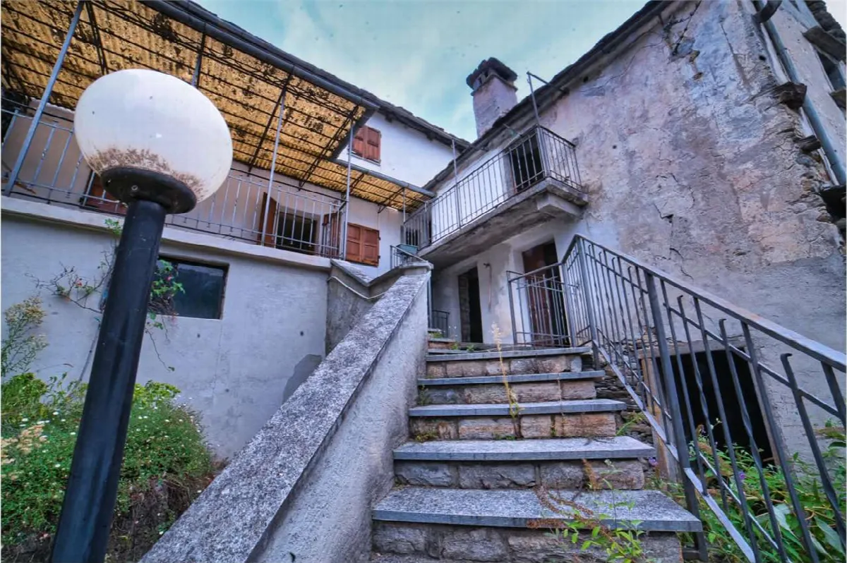 Casa indipendente in vendita a Montecrestese - foto 5