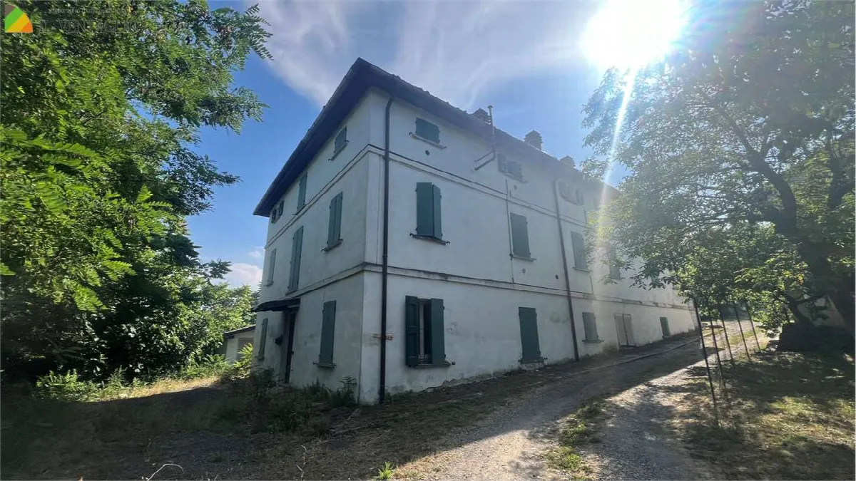 Stabile in vendita a Castellarano - San Valentino - foto 1