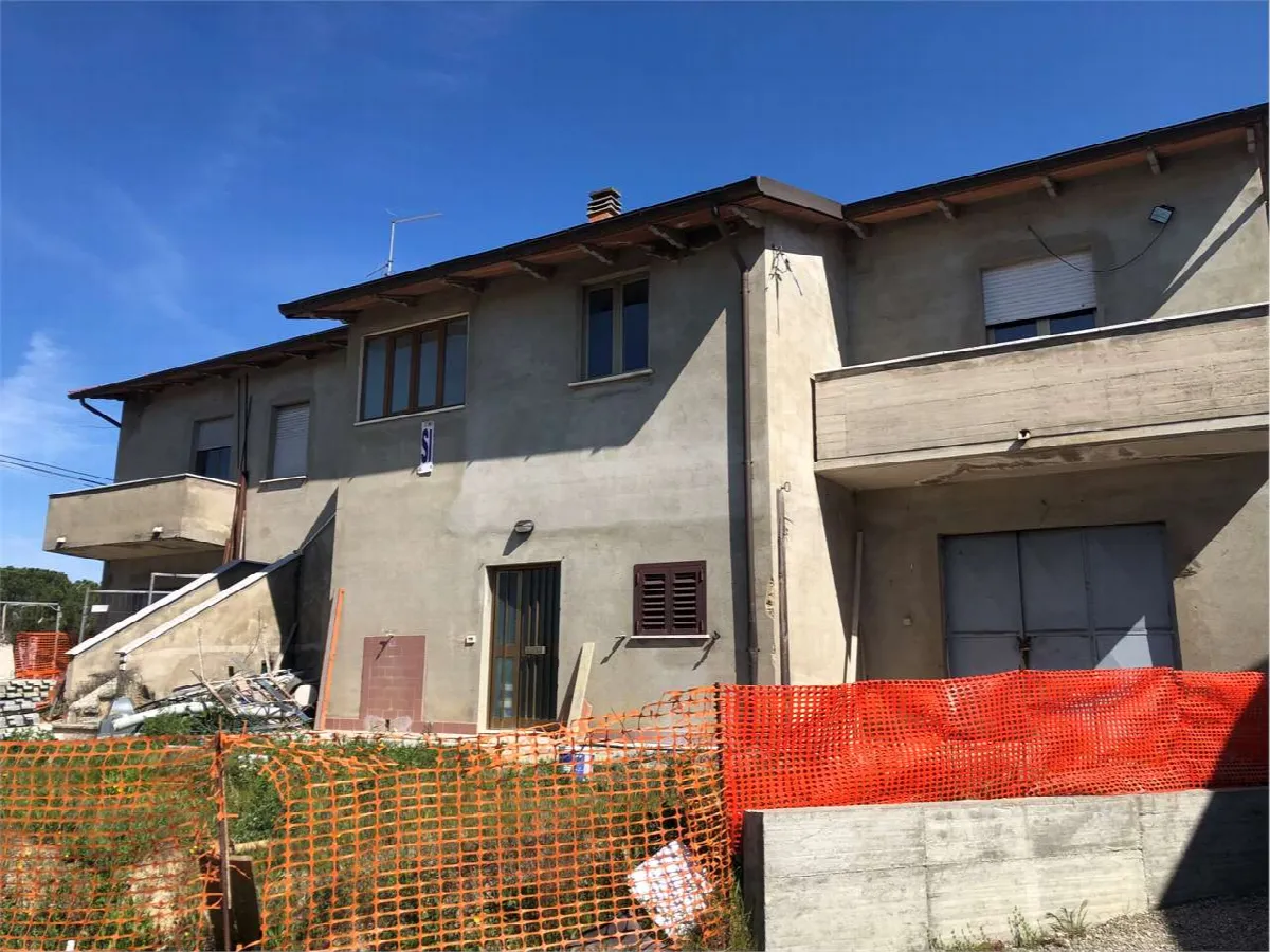 Casa indipendente in vendita a Marciano della Chiana - foto 2