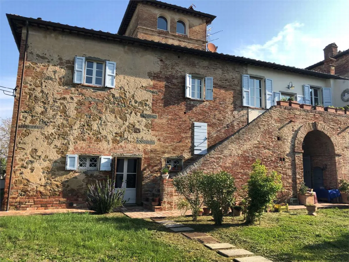 Rustico in vendita a Foiano della Chiana - foto 1