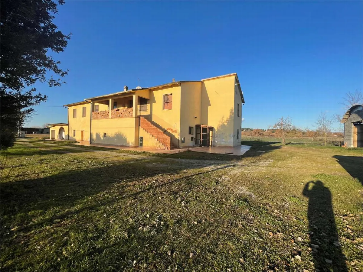 Rustico in vendita a Torrita di Siena - foto 1