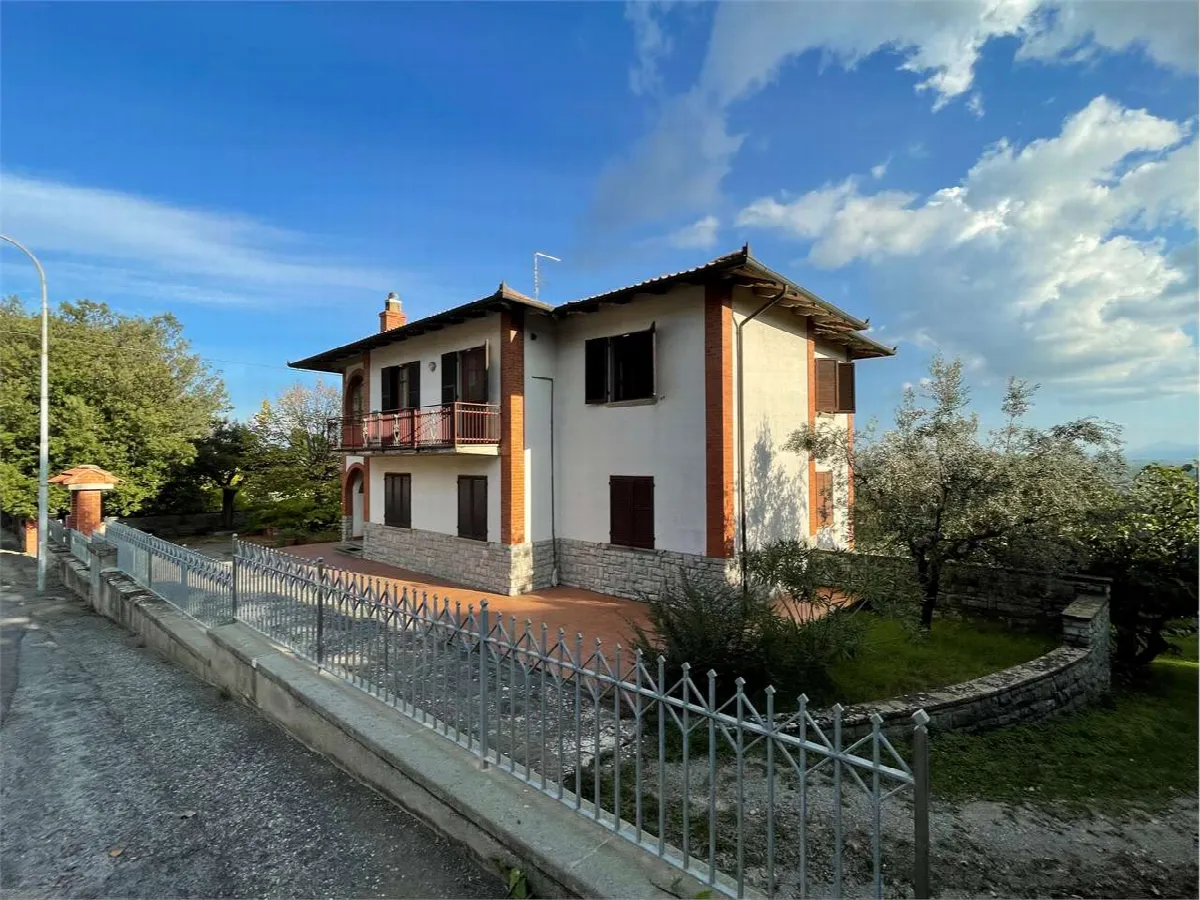 Villa in vendita a Lucignano - foto 2