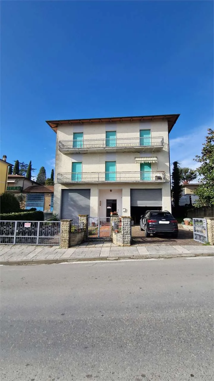 Casa indipendente in vendita a Lucignano - foto 2