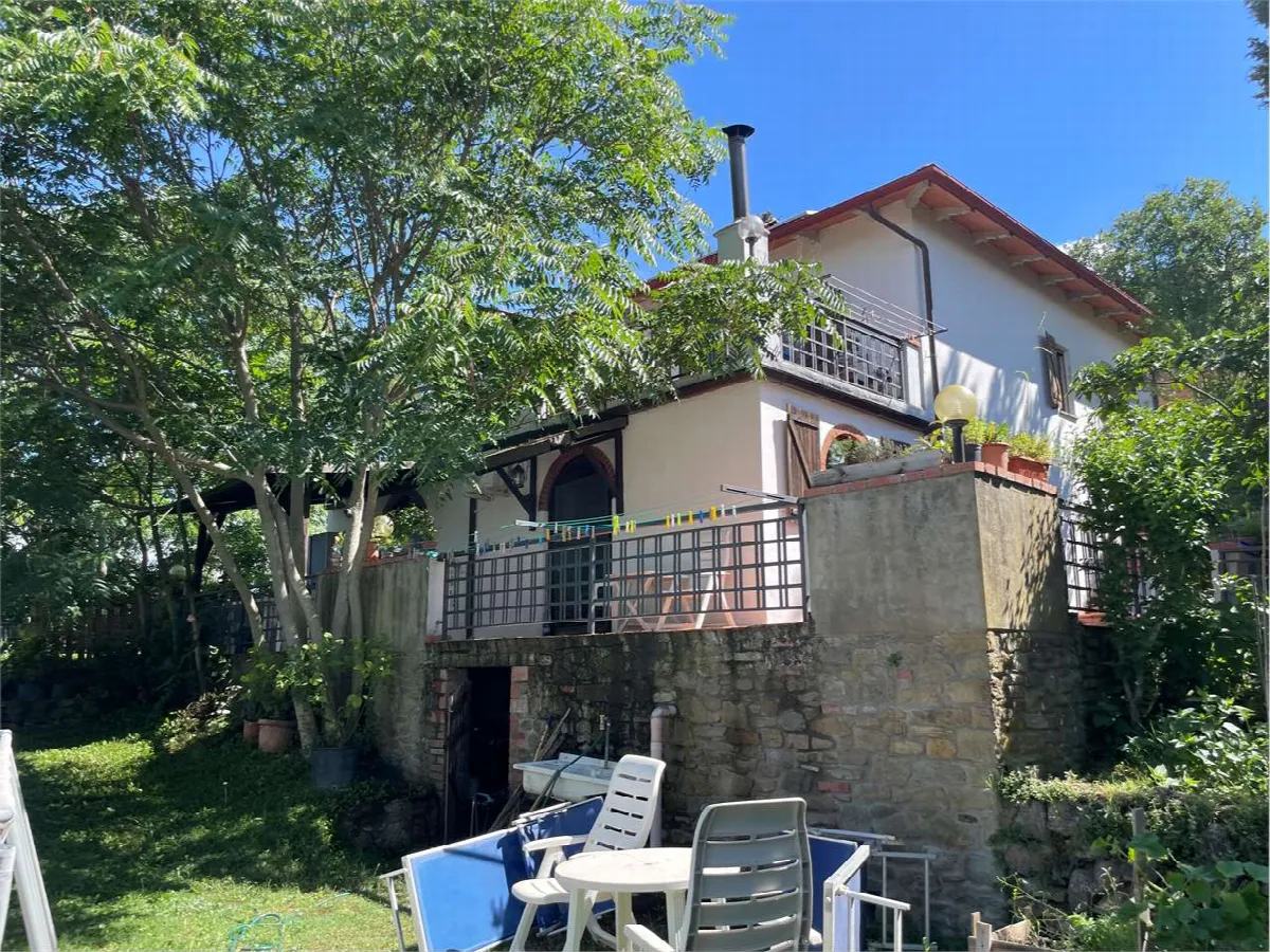 Villa in vendita a Castiglion Fiorentino - Montecchio Vesponi - foto 1