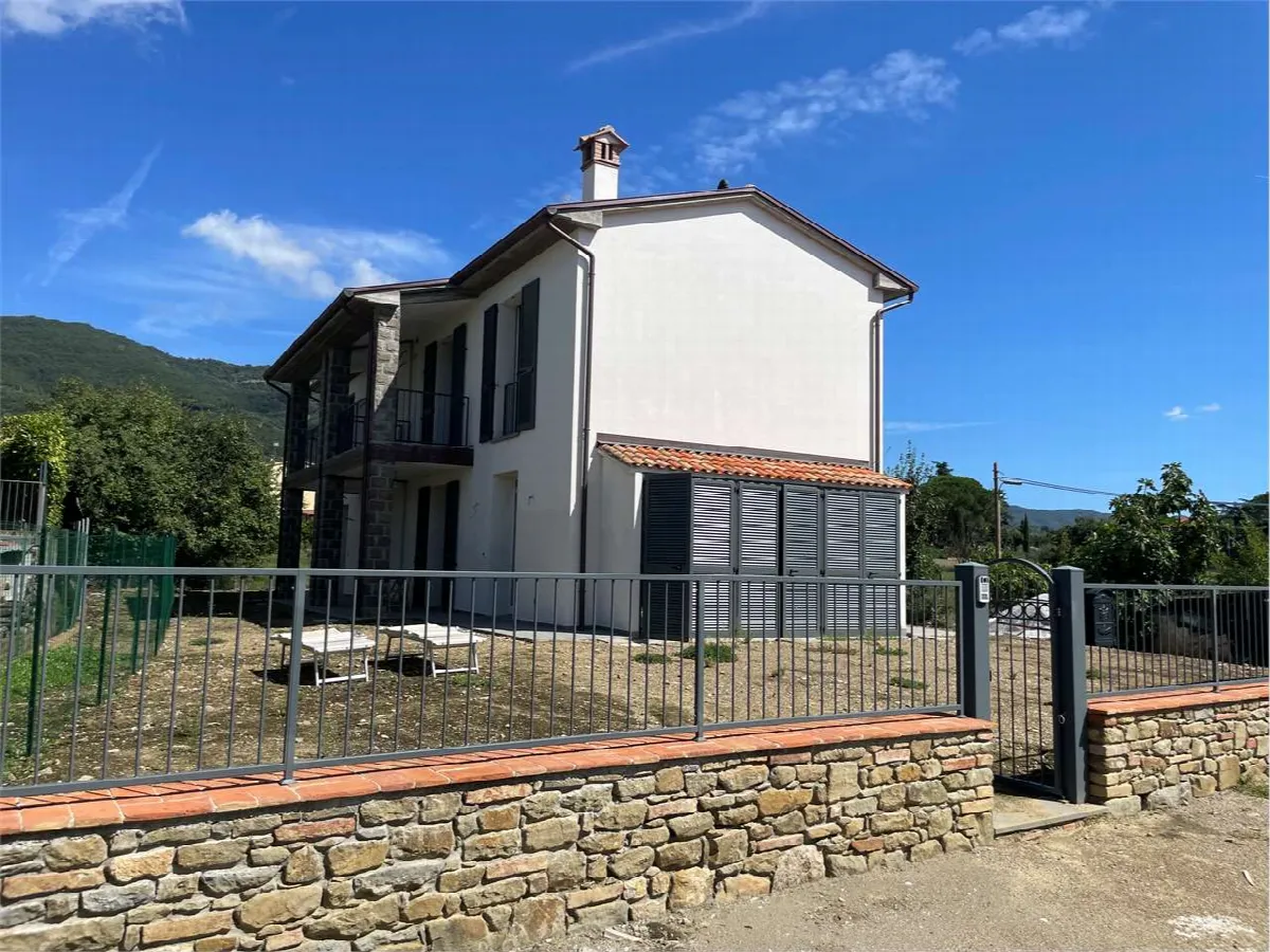 Villa in vendita a Castiglion Fiorentino - foto 1