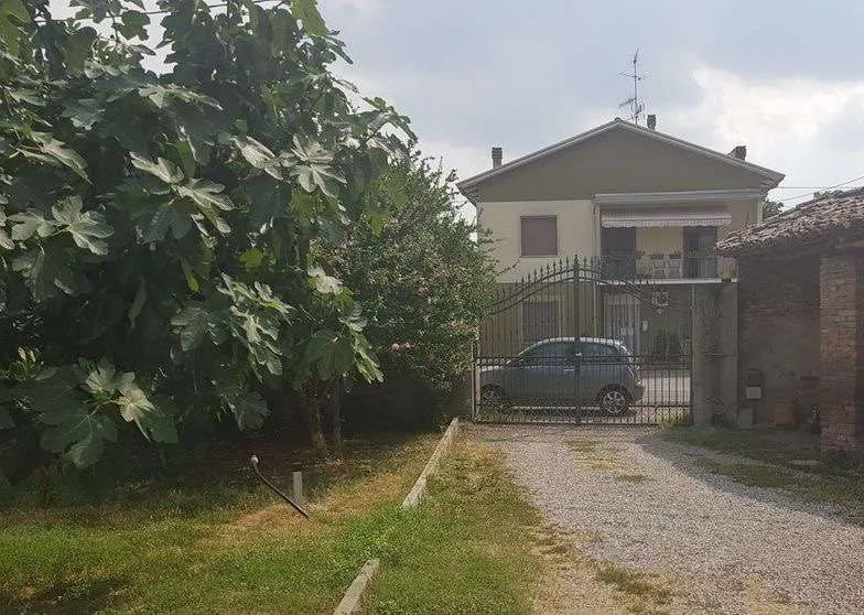 Stabile in vendita a Boretto - foto 2