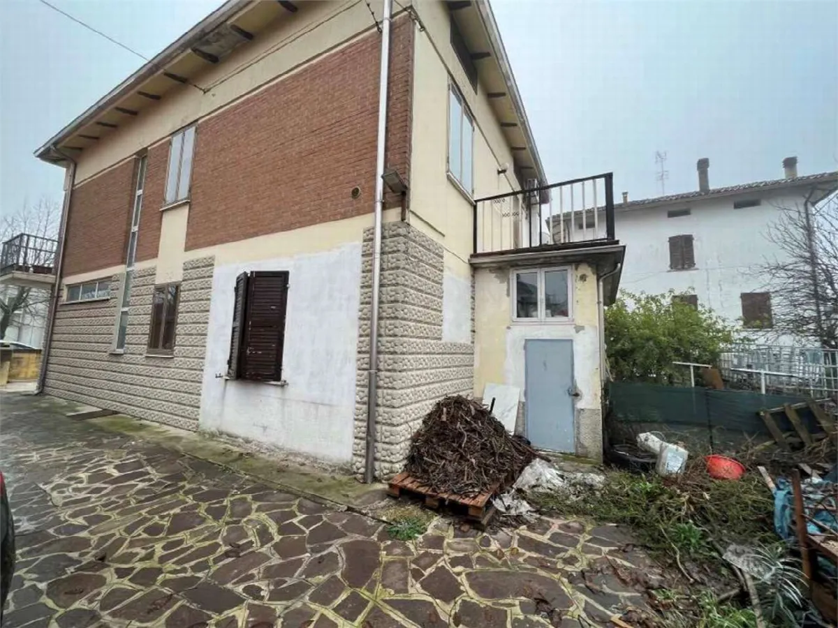 Stabile in vendita a Gualtieri - foto 3