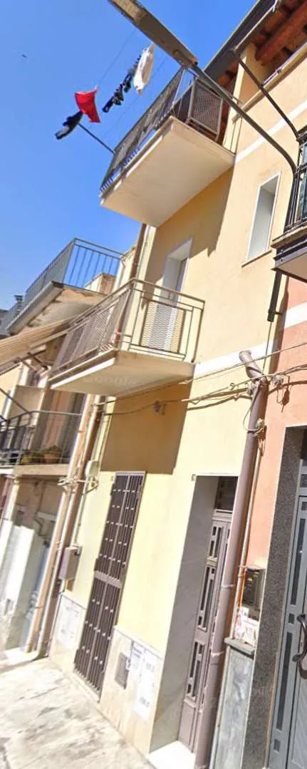 Casa indipendente in vendita a Adrano - foto 1