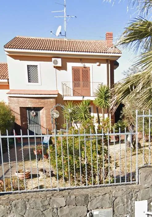 Villa in vendita a Trecastagni - foto 1