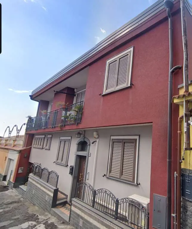 Casa indipendente in vendita a Giarre - San Giovanni Montebello - foto 1