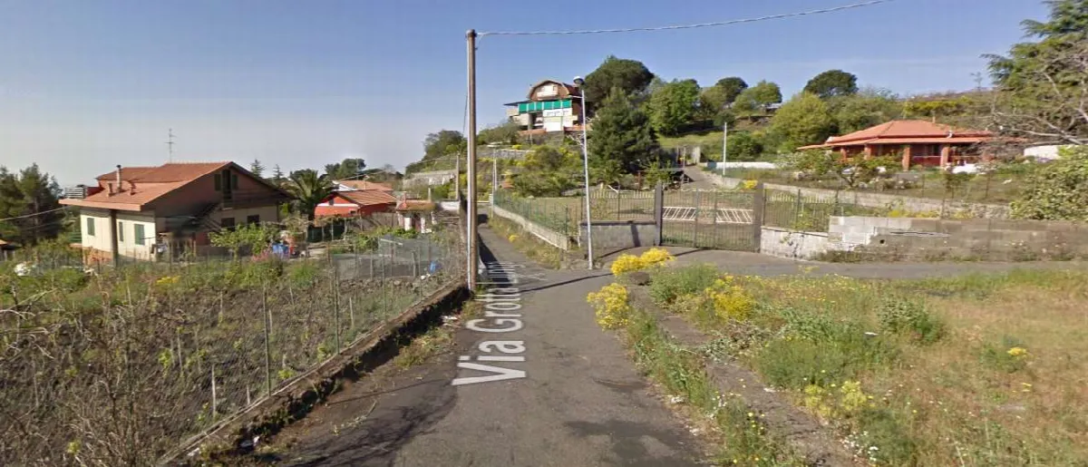 Villetta a schiera in vendita a Nicolosi - foto 1