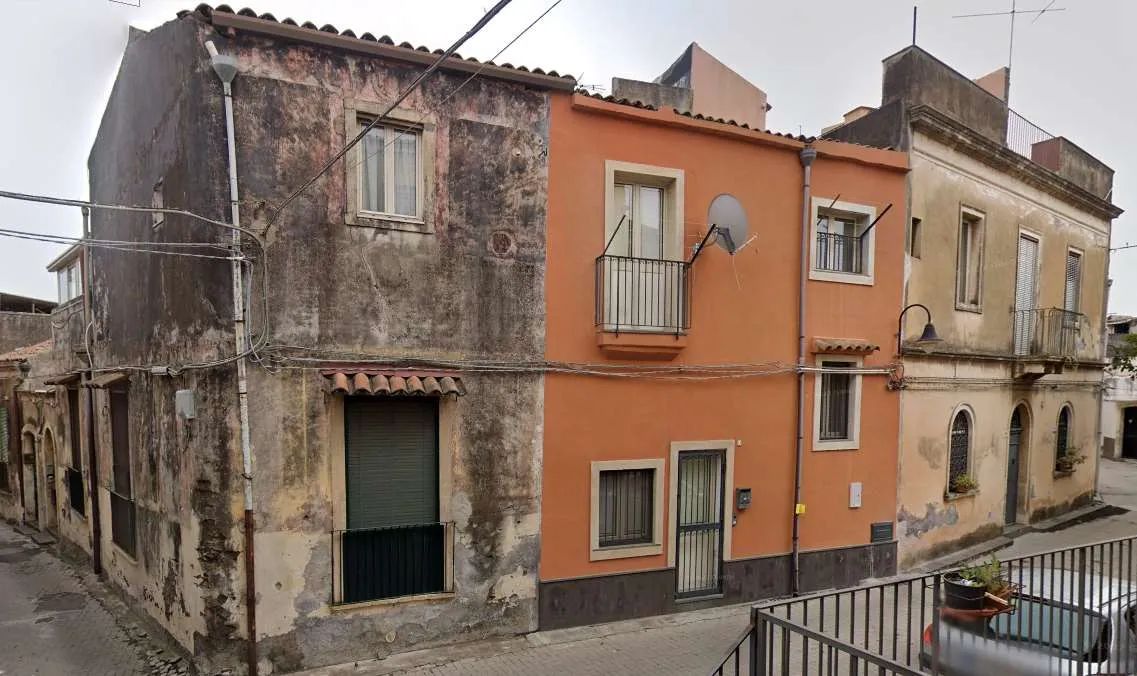 Casa indipendente in vendita a Acireale - foto 1