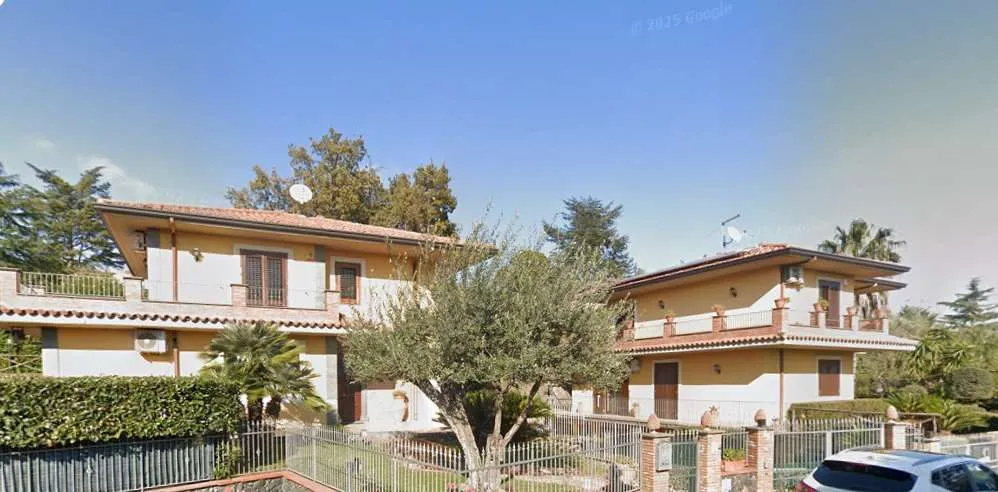 Villa in vendita a Trecastagni - foto 1
