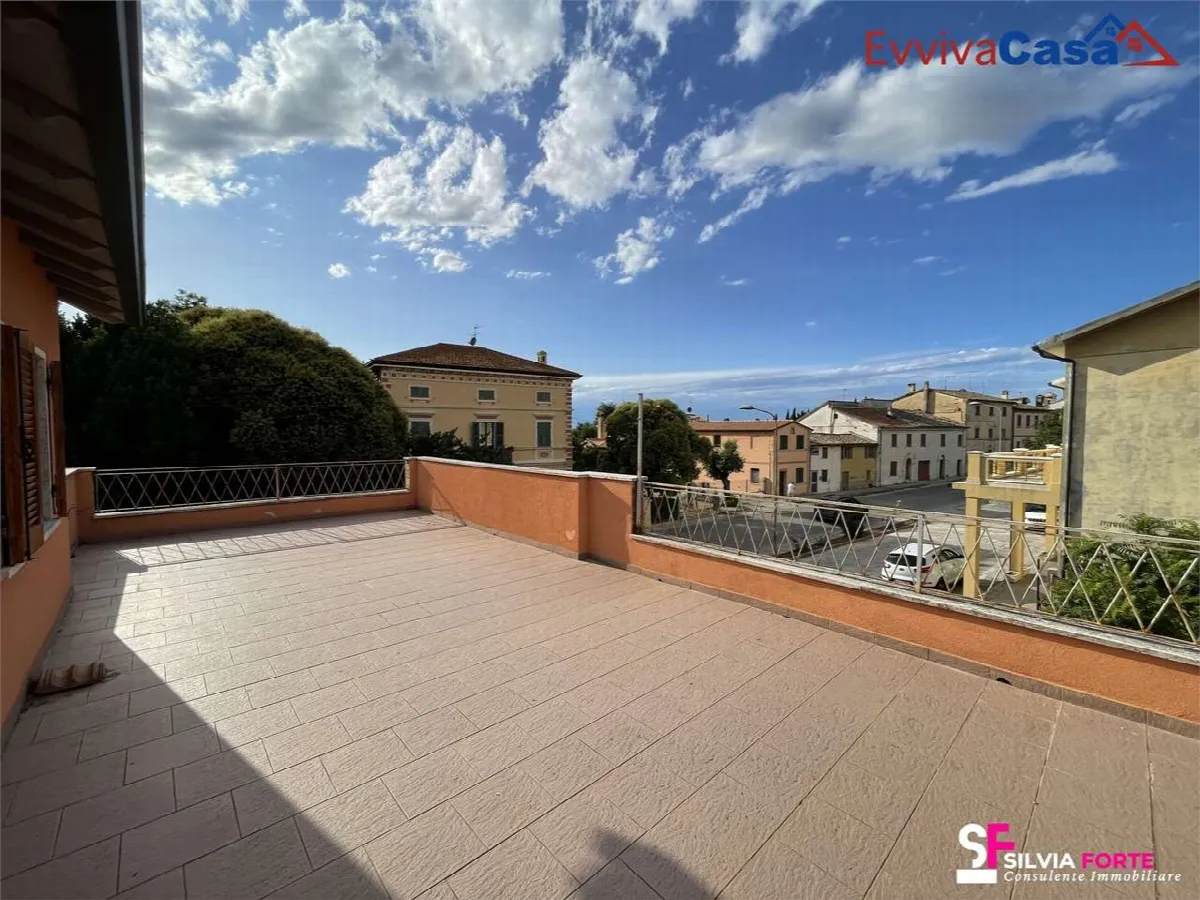 Casa indipendente in vendita a Morro d'Alba - foto 1