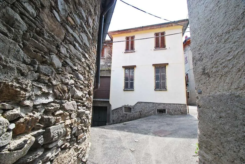 Appartamento in vendita a Dumenza - foto 1