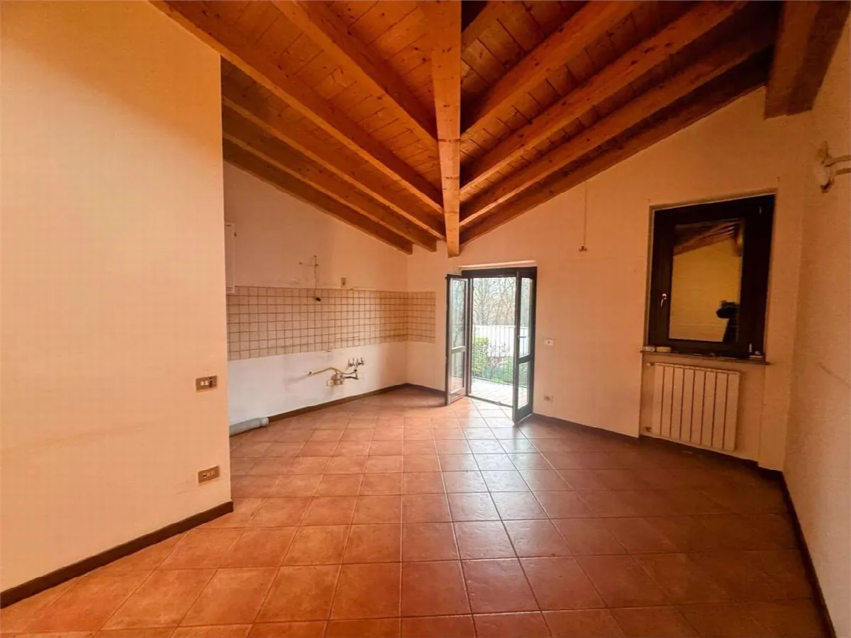 Appartamento in vendita a Lozza - foto 7
