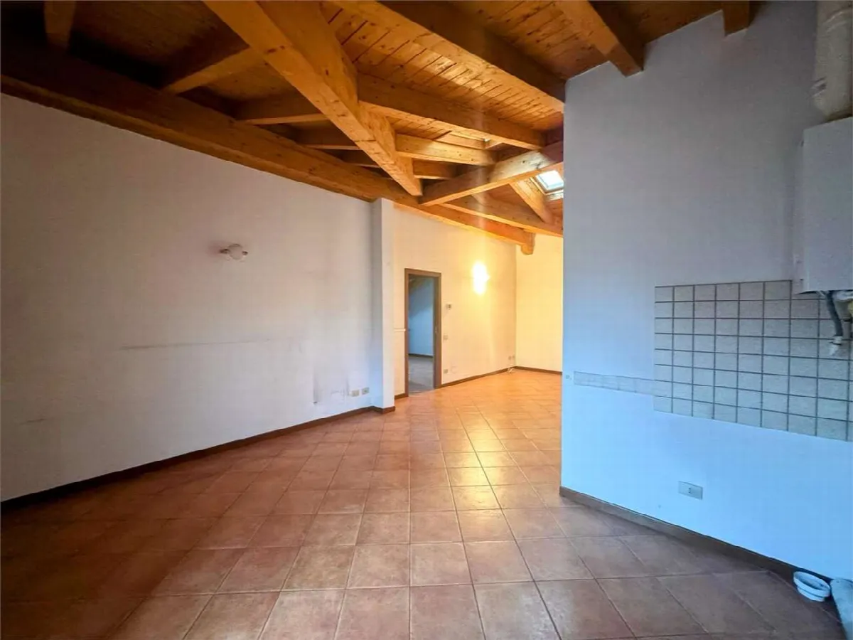 Appartamento in vendita a Lozza - foto 8