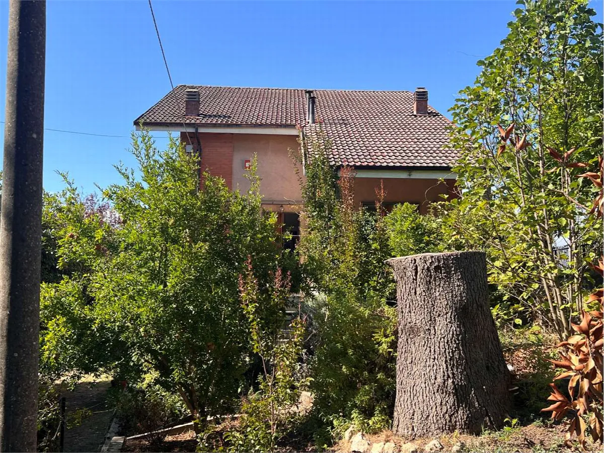 Casa indipendente in vendita a Passerano Marmorito - foto 1