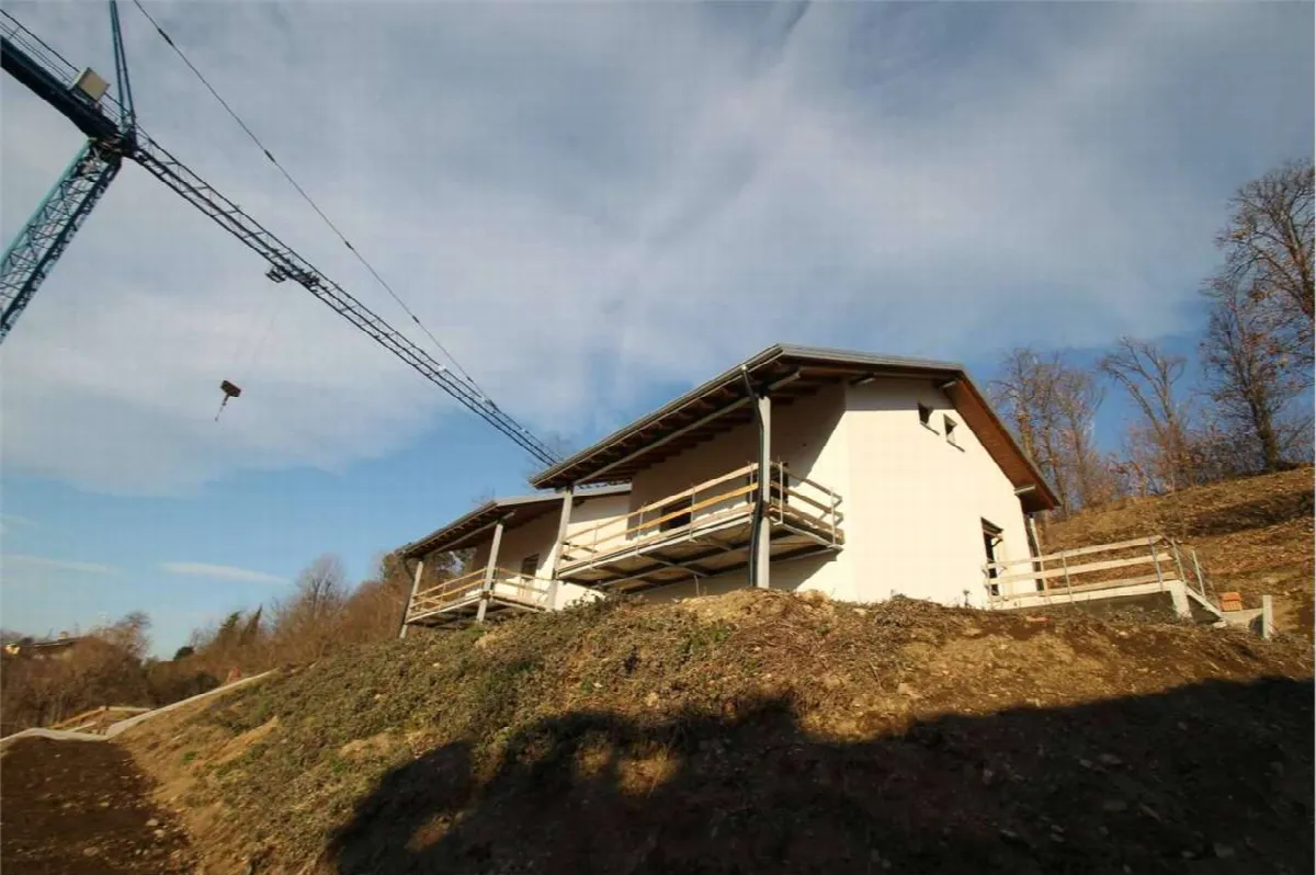 Villa in vendita a Ello - foto 3