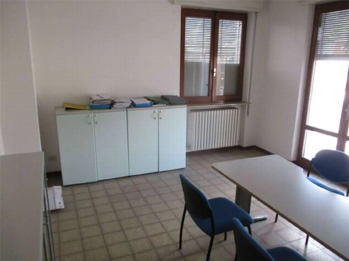 Ufficio in vendita a Valmadrera - foto 2