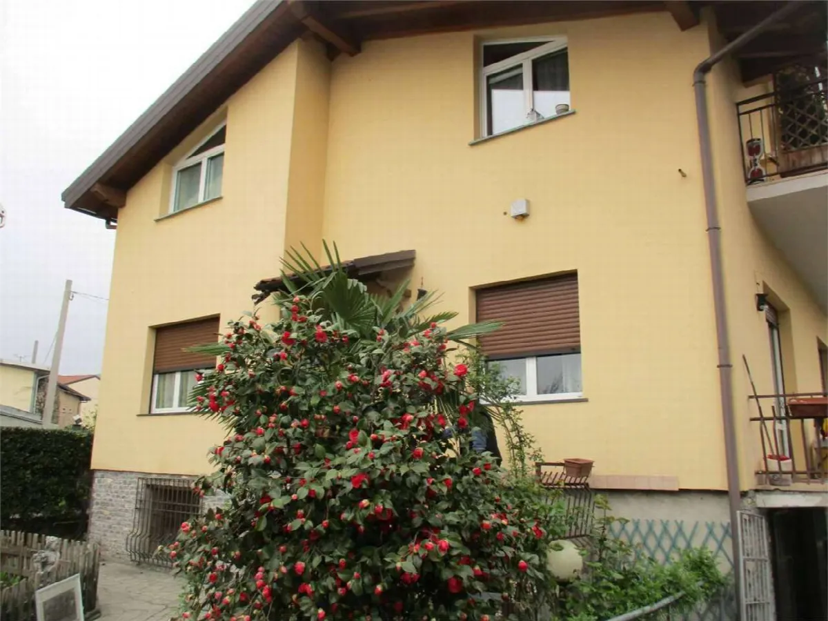 Casa indipendente in vendita a Castello di Brianza - foto 2