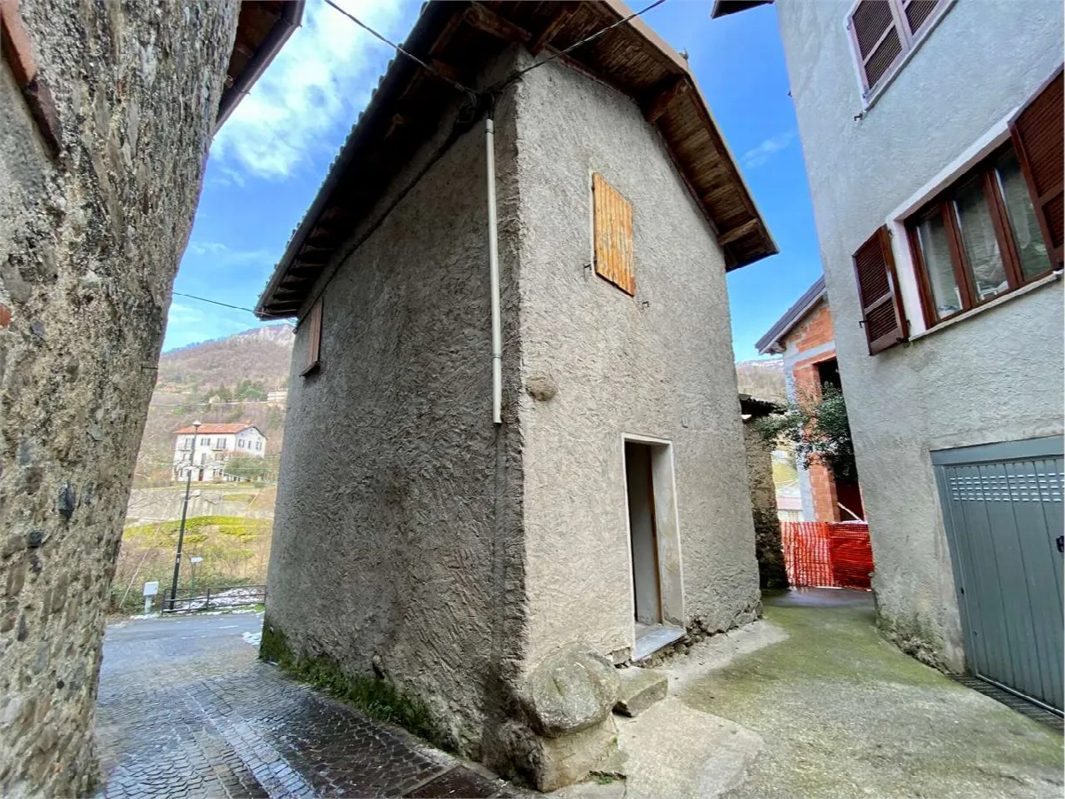 Casa indipendente in vendita a Calolziocorte - foto 1