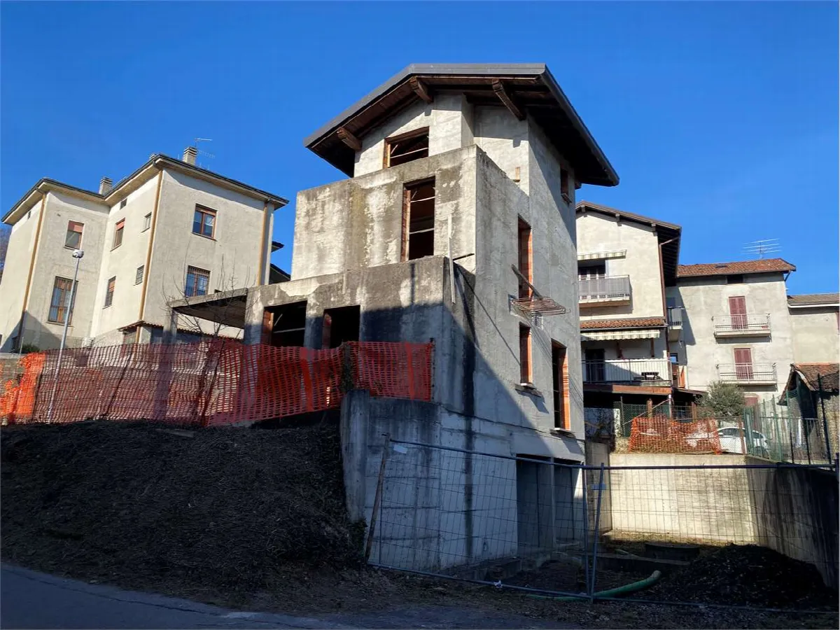 Casa indipendente in vendita a Rogeno - foto 2