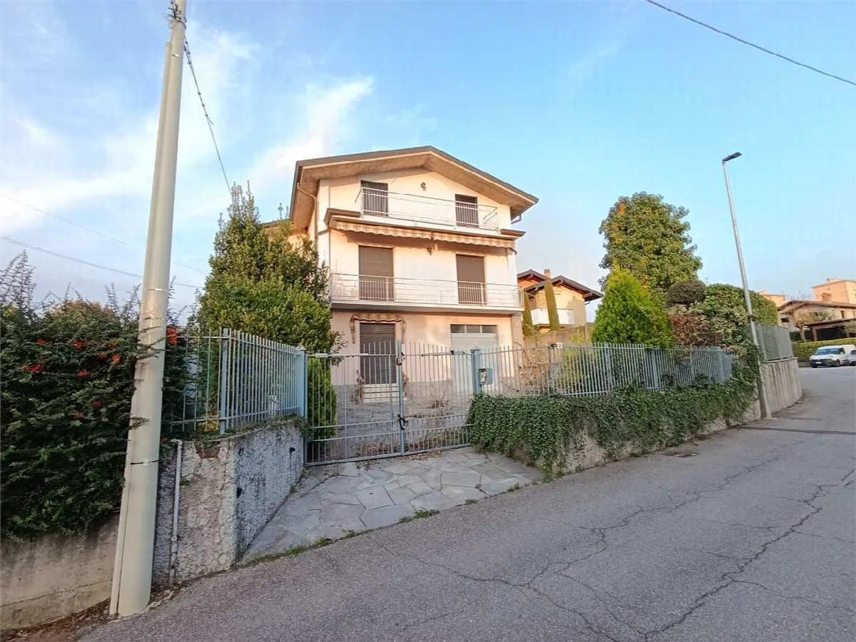 Casa indipendente in vendita a Veduggio con Colzano - foto 3