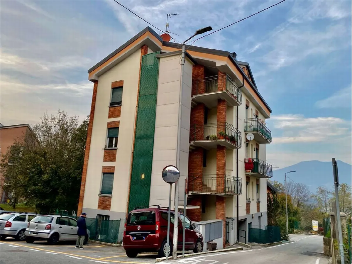 Stabile in vendita a Costa Masnaga - foto 1