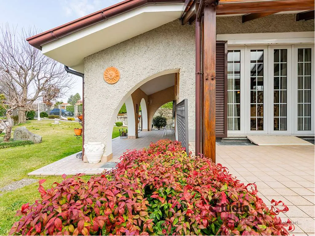 Villa in vendita a Ello - foto 4