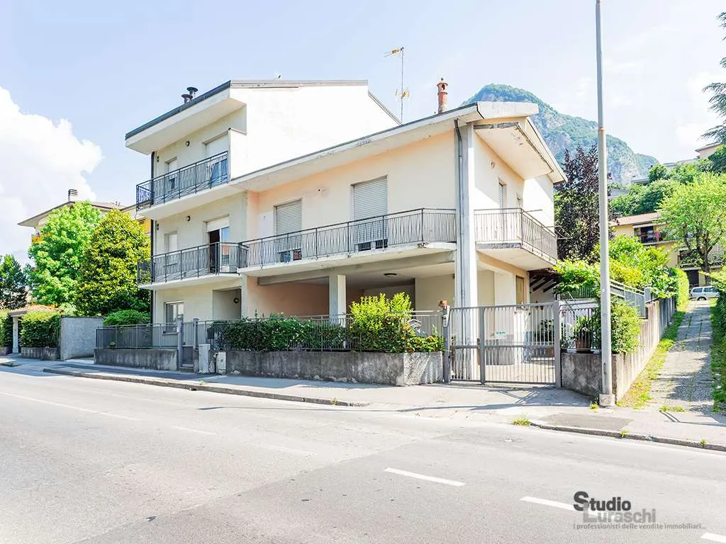 Casa indipendente in vendita a Calolziocorte - foto 1