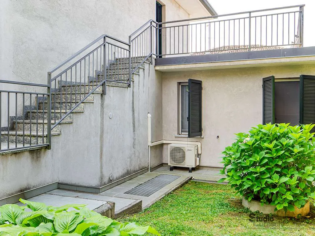 Casa indipendente in vendita a Cesana Brianza - foto 8
