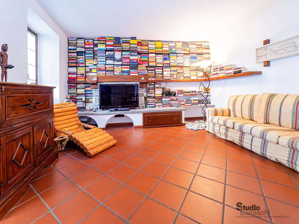 Casa indipendente in vendita a Olginate - foto 3