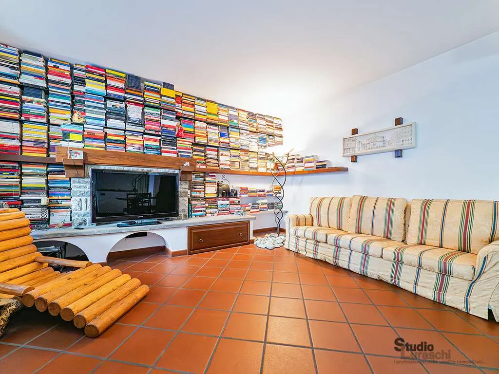 Casa indipendente in vendita a Olginate - foto 4