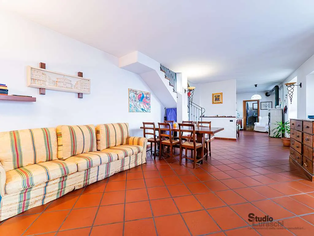 Casa indipendente in vendita a Olginate - foto 6