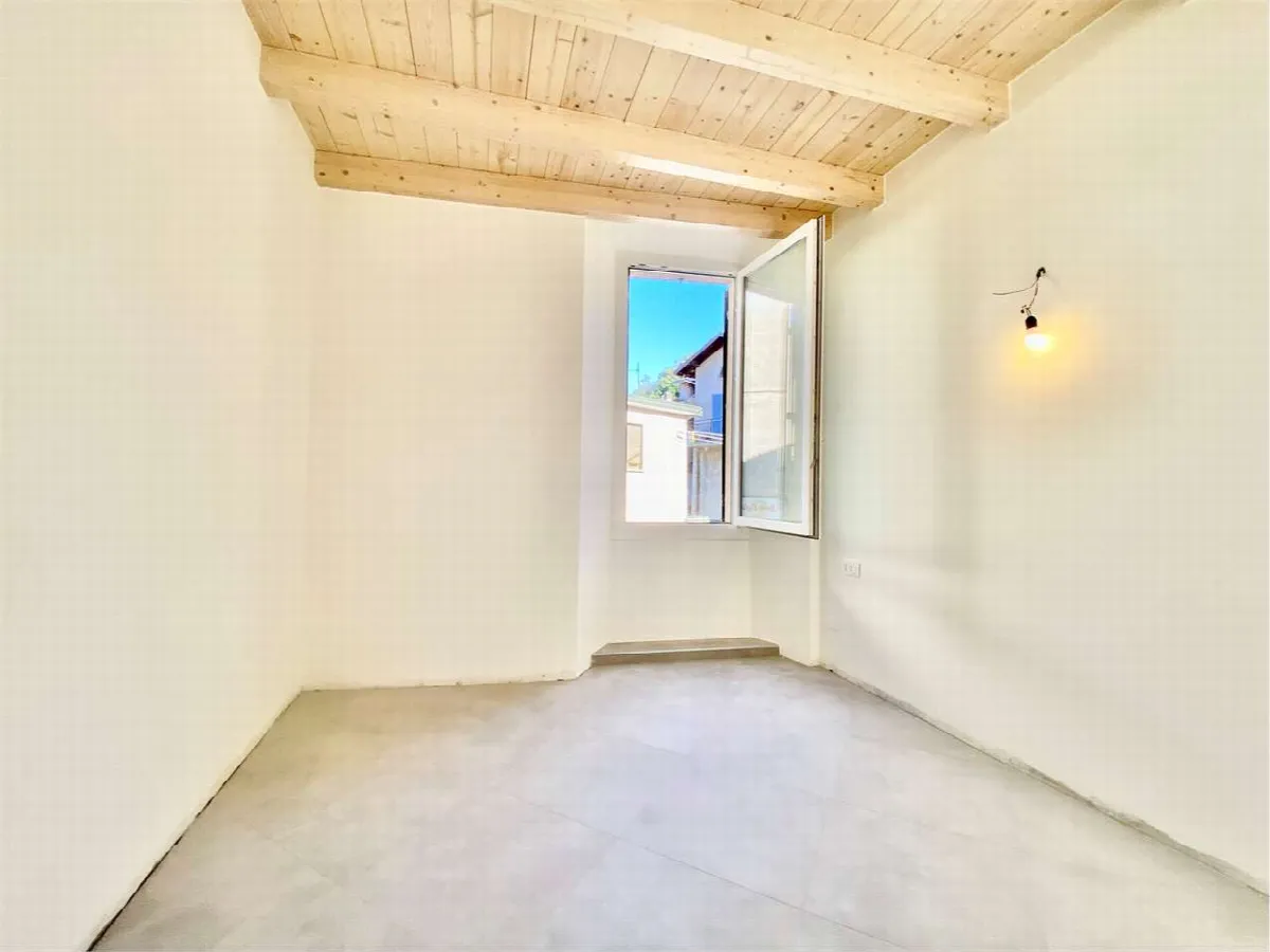 Appartamento in vendita a Sirone - foto 2