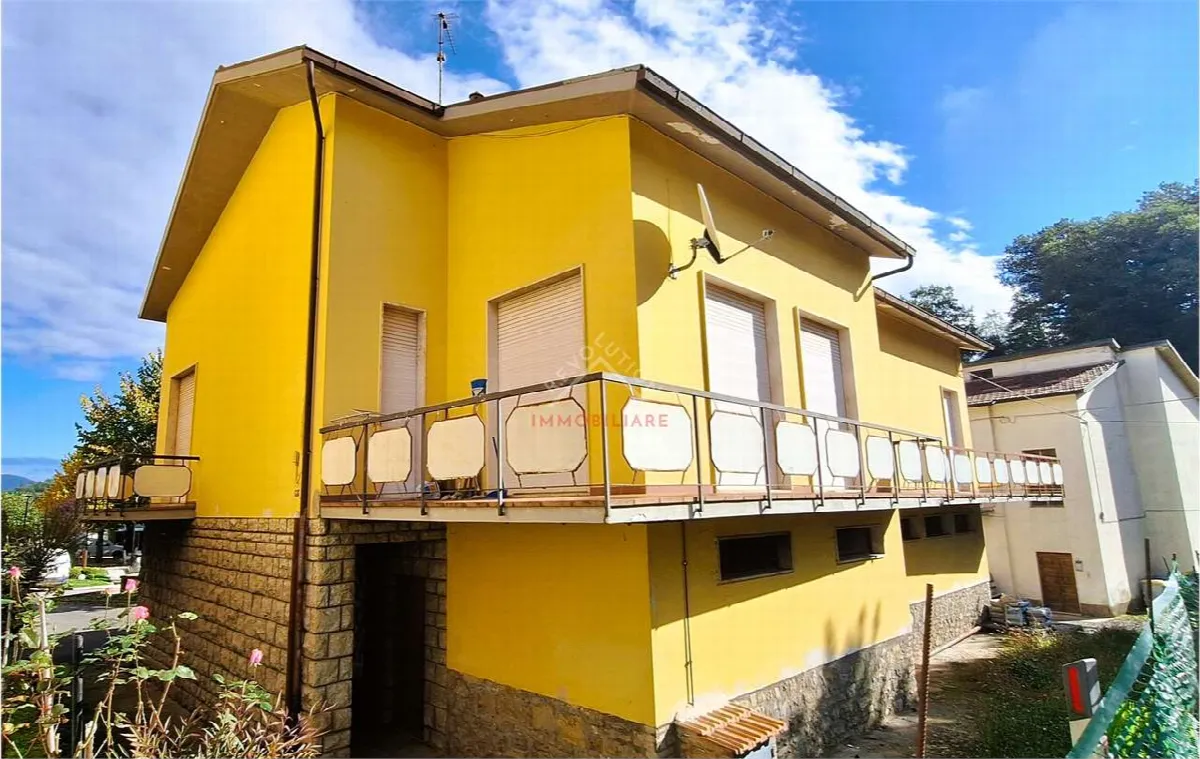 Casa indipendente in vendita a Lisciano Niccone - foto 2