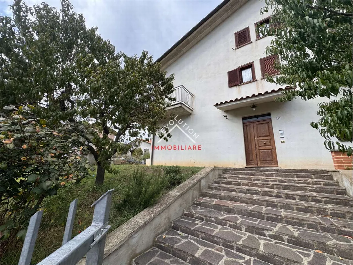 Casa indipendente in vendita a Città di Castello - foto 1