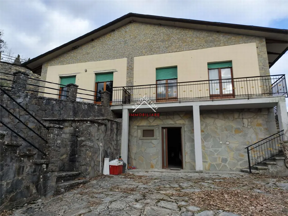 Casa indipendente in vendita a Città di Castello - foto 3
