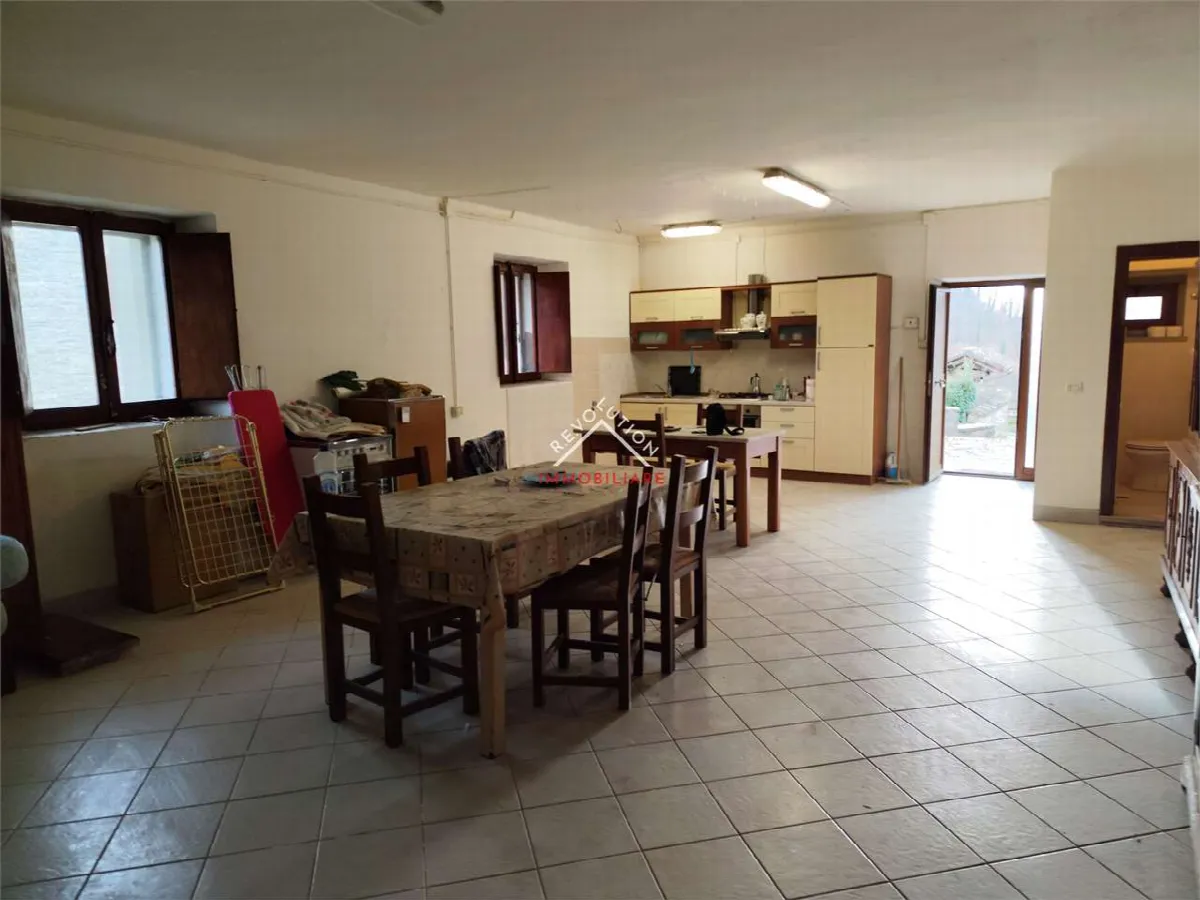 Casa indipendente in vendita a Città di Castello - foto 5