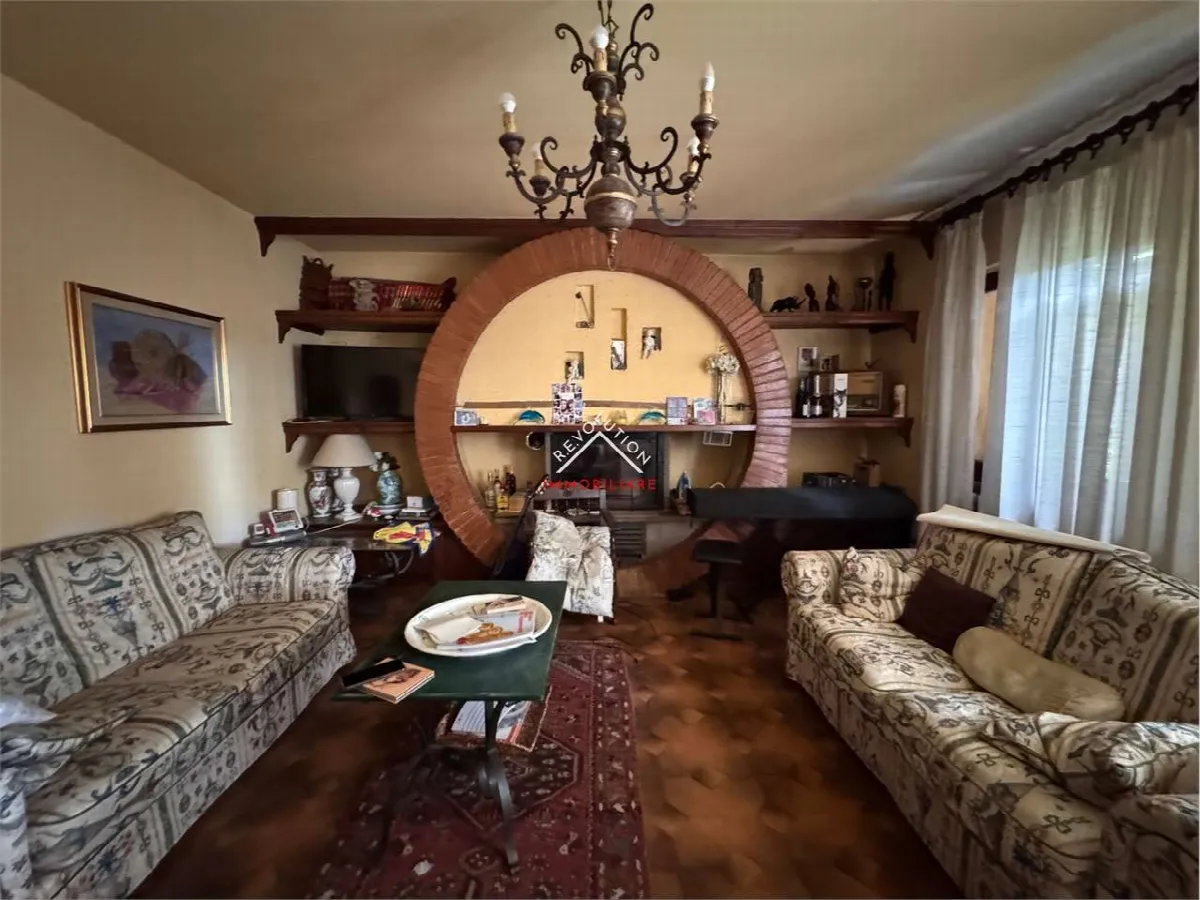 Casa indipendente in vendita a Città di Castello - foto 1