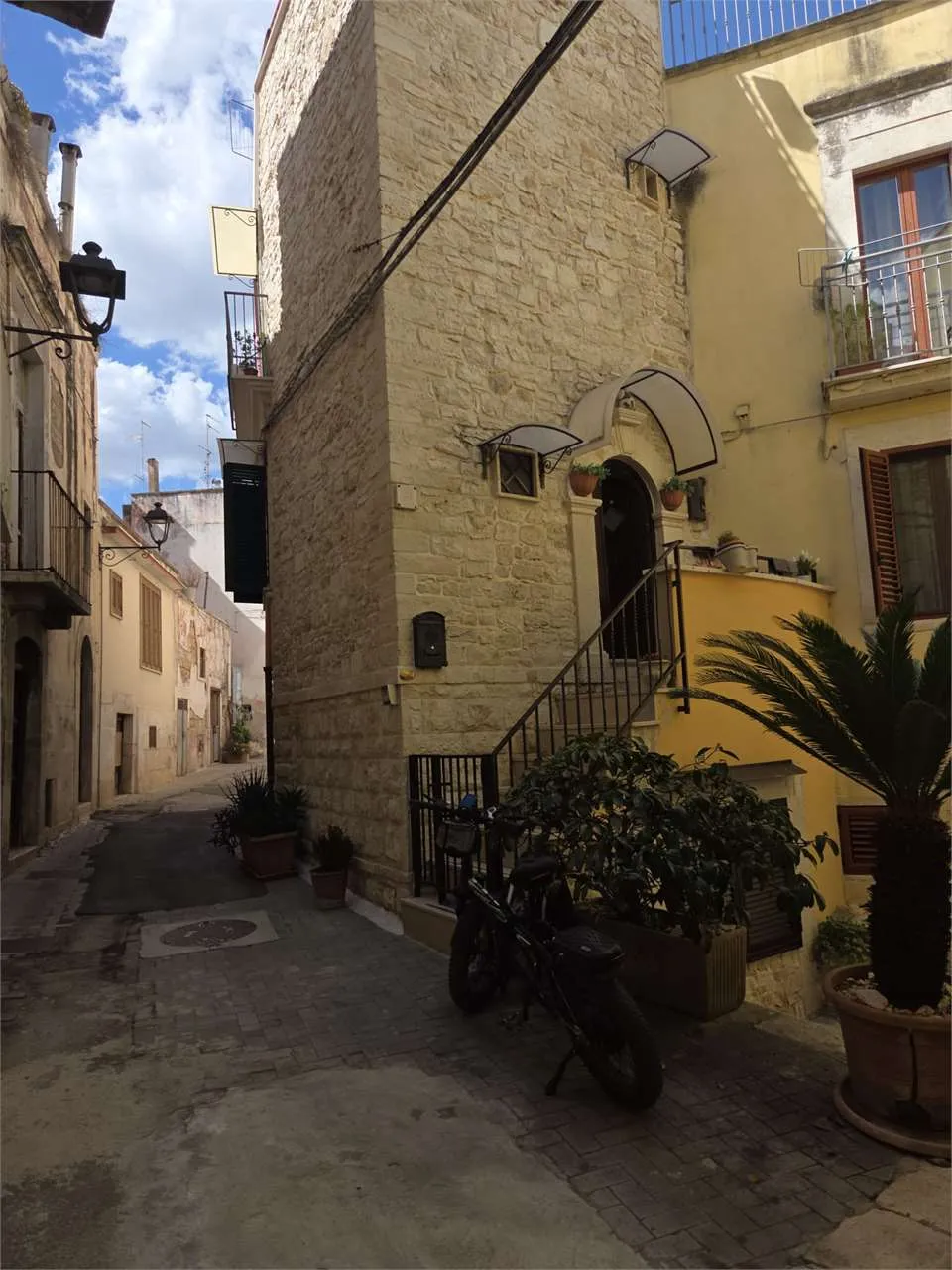 Casa indipendente in vendita a Bitonto - centro storico Porta Baresana - foto 1