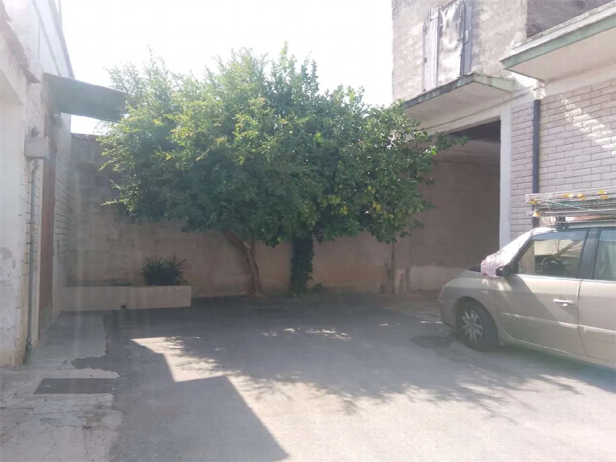 Stabile in vendita a Bitonto - Via Per Modugno - Via Per Palo del Colle - foto 1