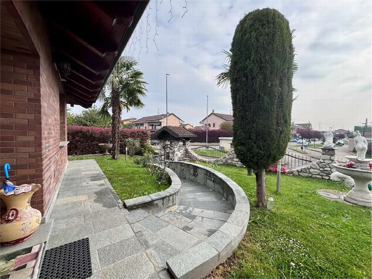 Villa in vendita a Bornasco - foto 2