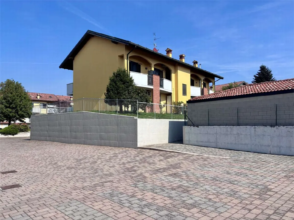 Appartamento in vendita a Bornasco - foto 1