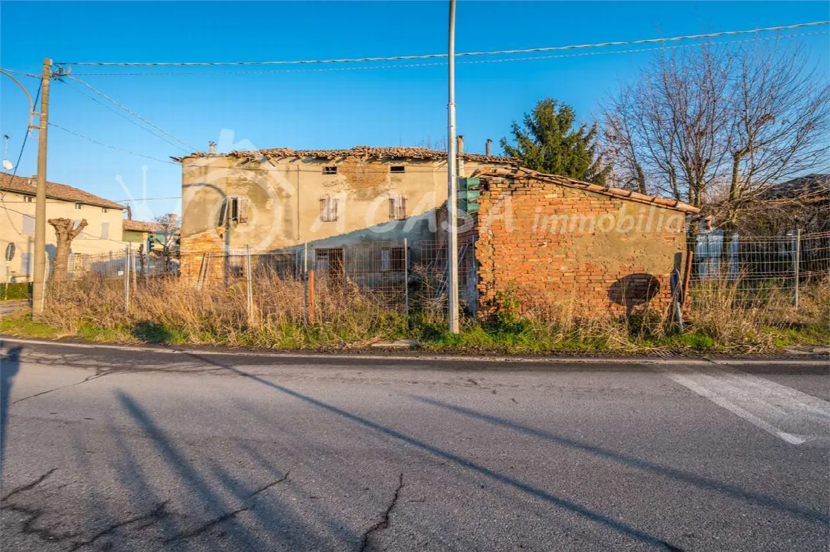 Rustico in vendita a San Secondo Parmense - foto 1