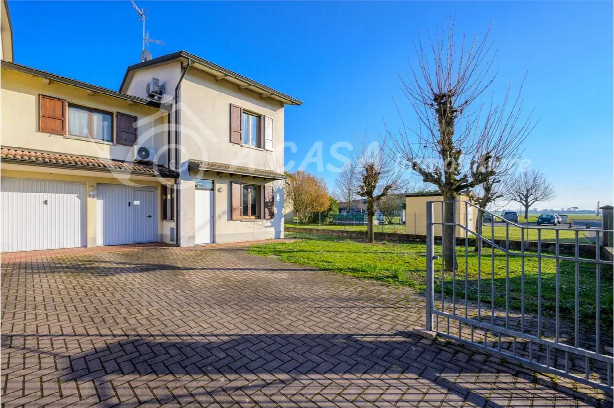 Villetta a schiera in vendita a Sissa - foto 3