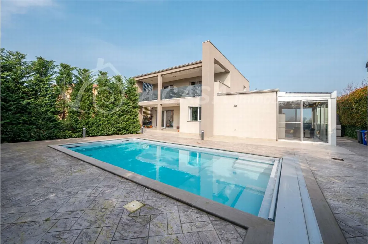 Villa in vendita a Noceto - foto 1